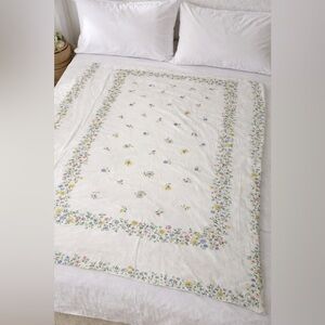 Floral Patterned bedspread 50’s